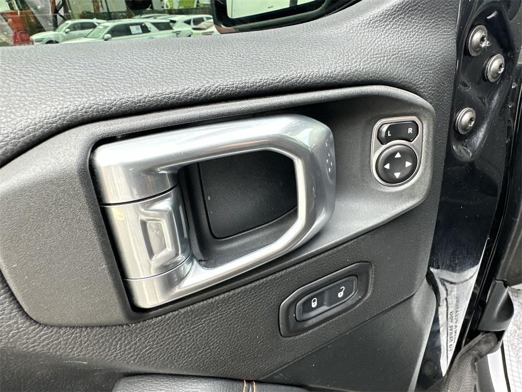 used 2021 Jeep Gladiator car, priced at $34,250