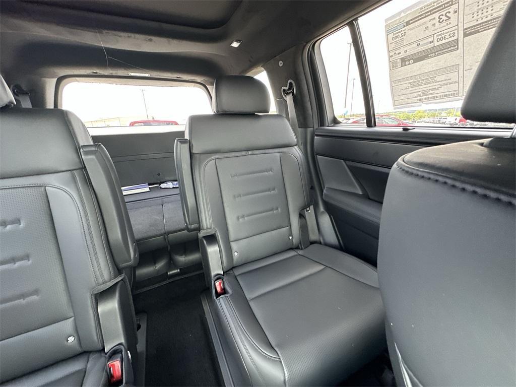 new 2025 Hyundai Santa Fe car, priced at $45,625