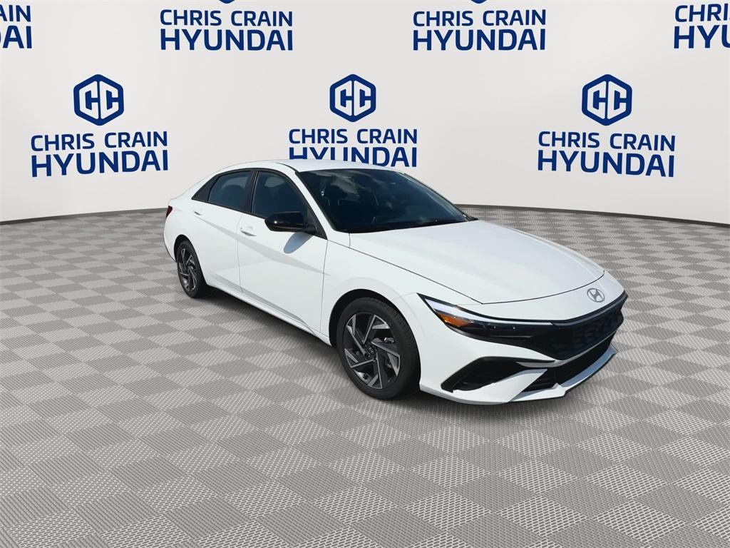 new 2025 Hyundai Elantra car, priced at $23,915