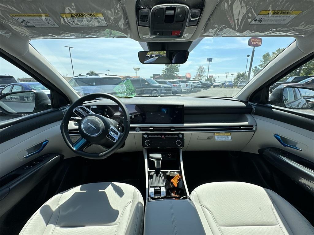 new 2025 Hyundai Tucson car, priced at $33,420