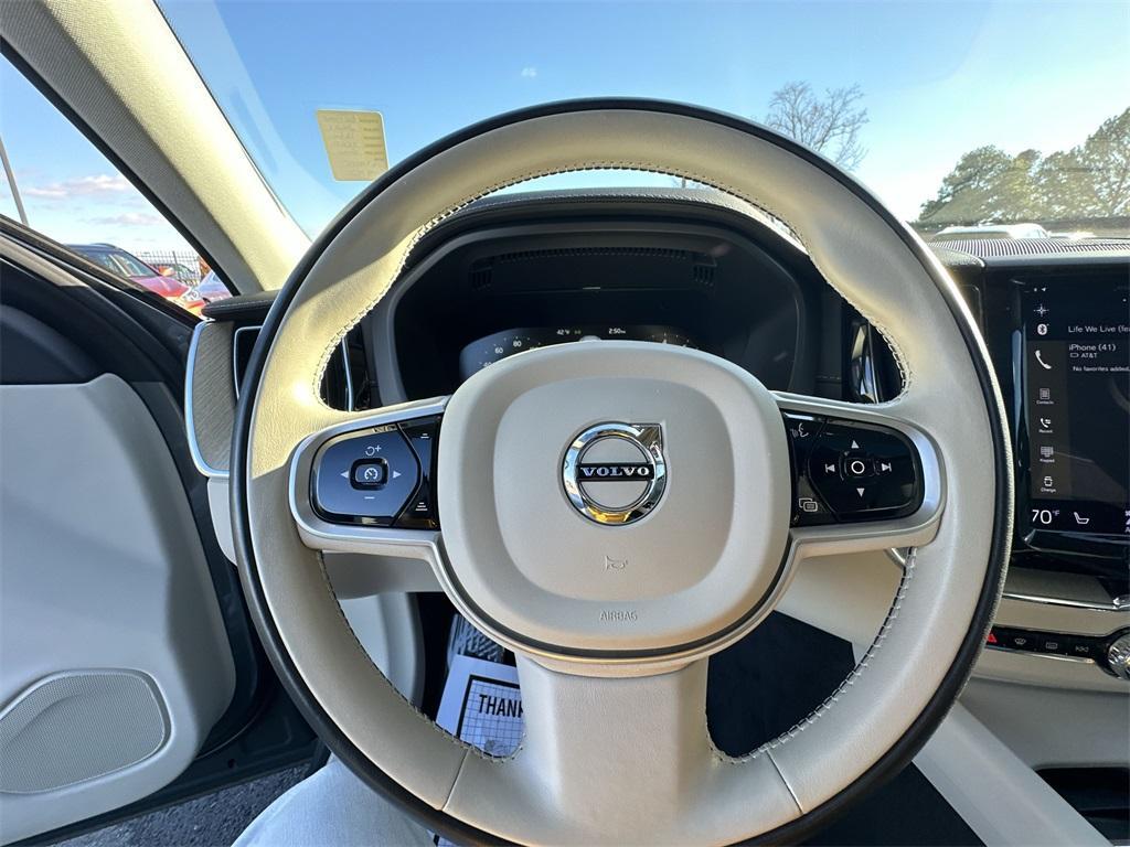 used 2021 Volvo XC60 car, priced at $28,488