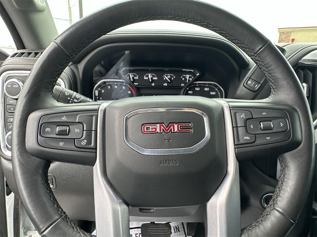 used 2022 GMC Sierra 1500 Limited car, priced at $37,564