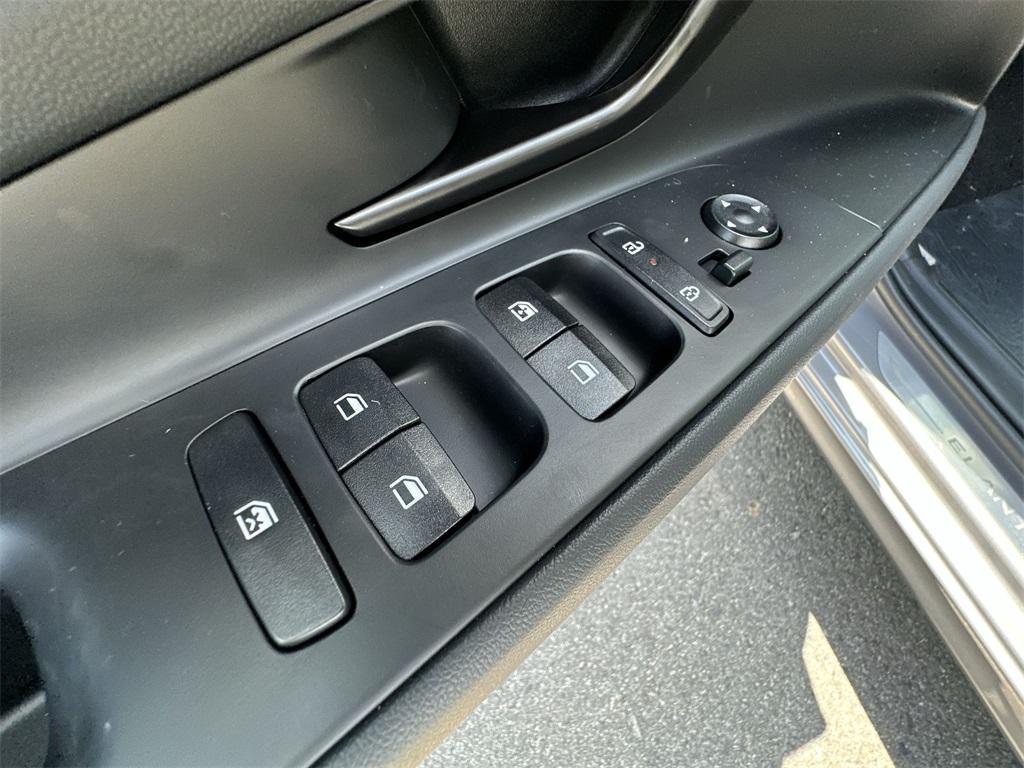 new 2025 Hyundai Elantra car, priced at $23,415