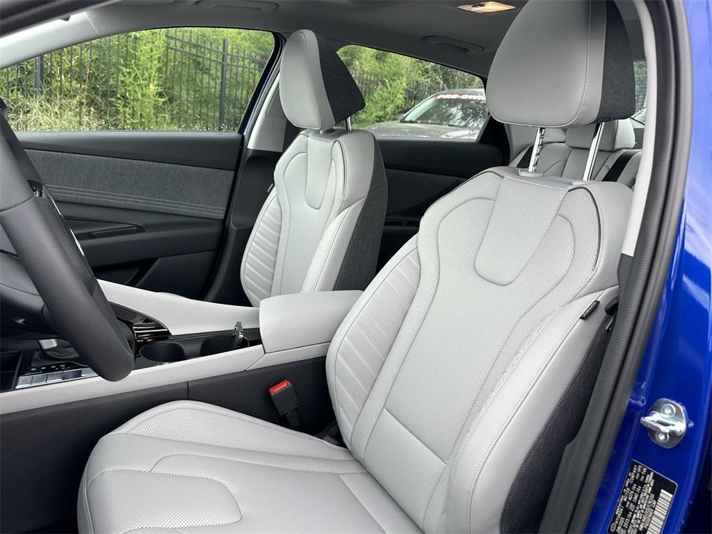 new 2025 Hyundai ELANTRA HEV car, priced at $27,655