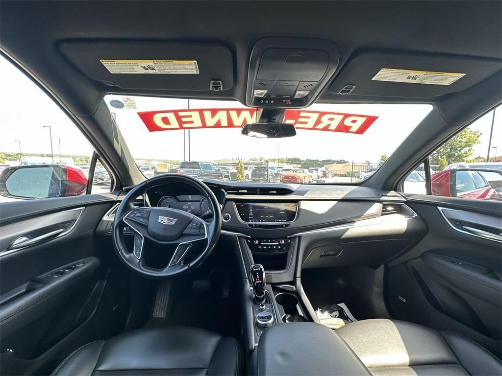used 2022 Cadillac XT5 car, priced at $25,400