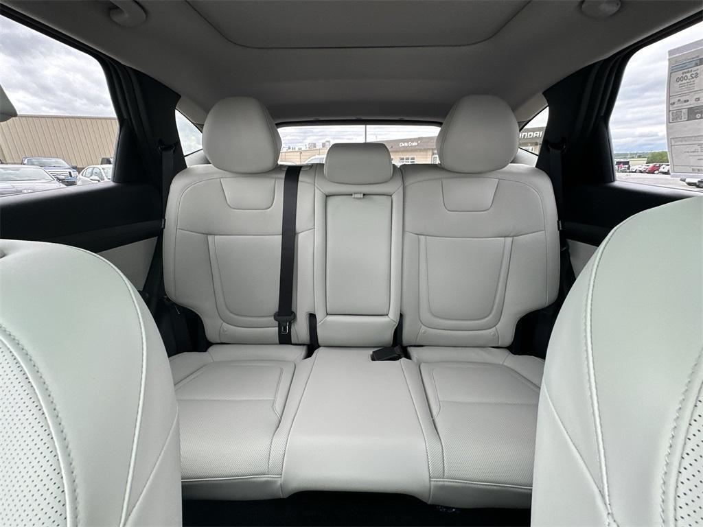 new 2025 Hyundai TUCSON Hybrid car, priced at $36,805