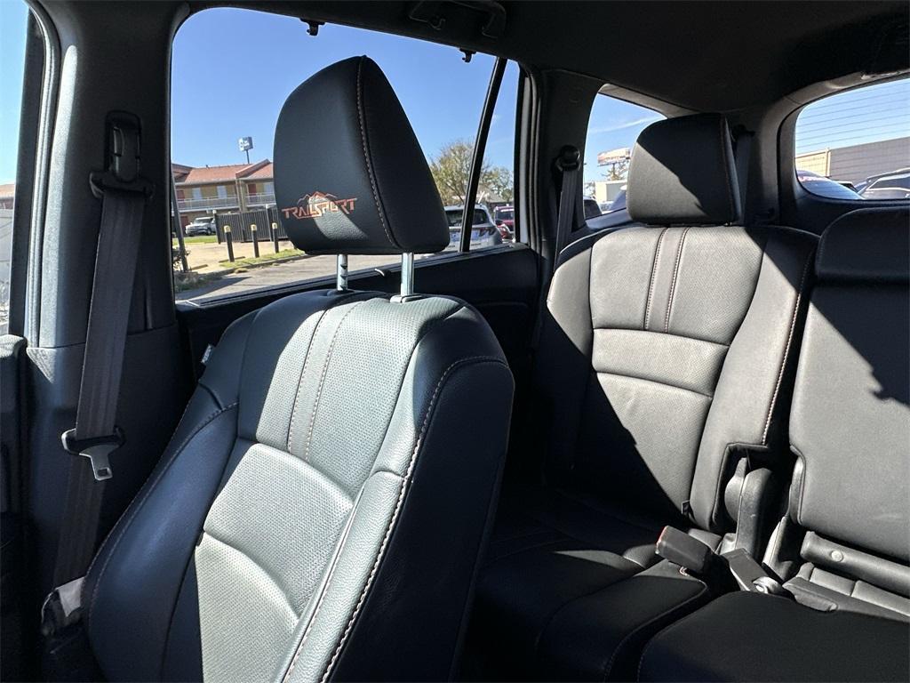 used 2022 Honda Pilot car, priced at $28,963