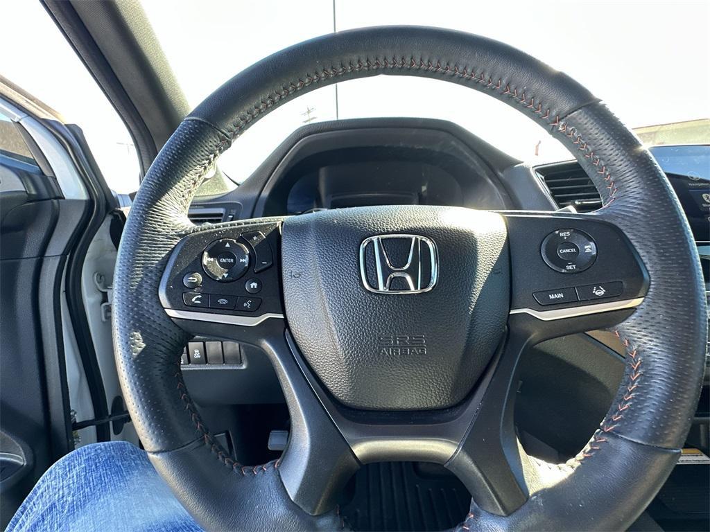 used 2022 Honda Pilot car, priced at $28,963