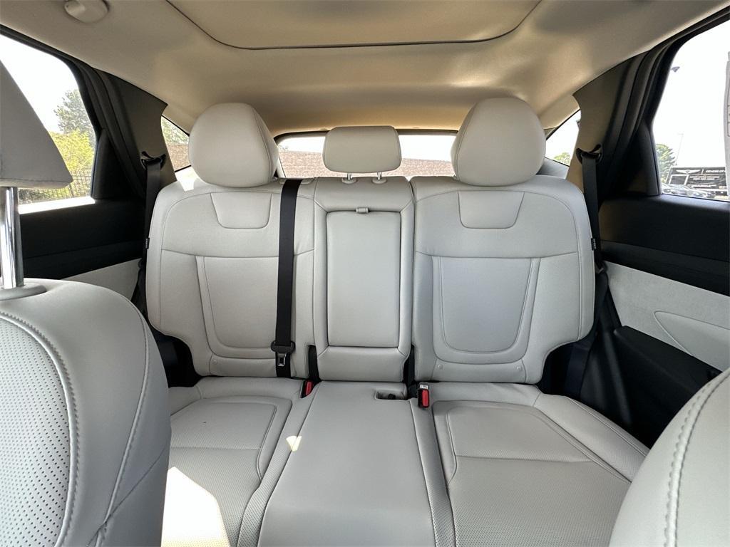 new 2025 Hyundai TUCSON Hybrid car, priced at $35,310