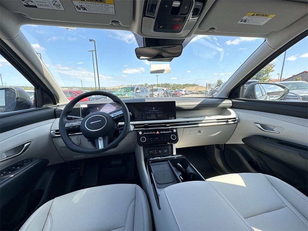 new 2025 Hyundai TUCSON Hybrid car, priced at $35,310