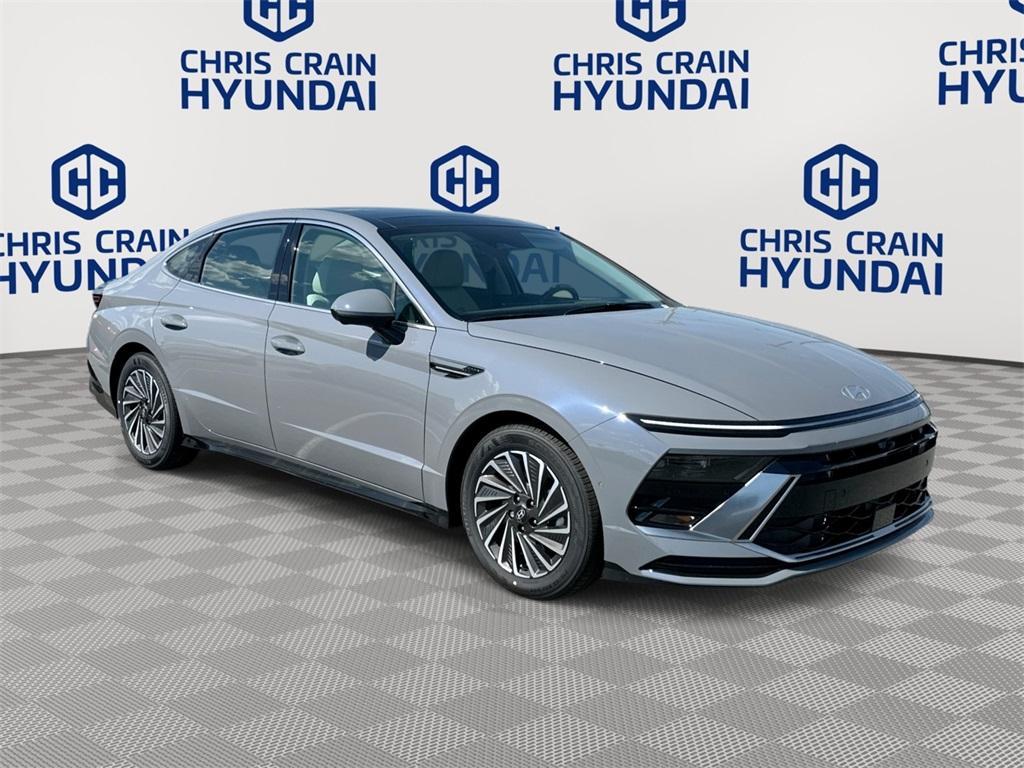 new 2025 Hyundai Sonata Hybrid car, priced at $37,475