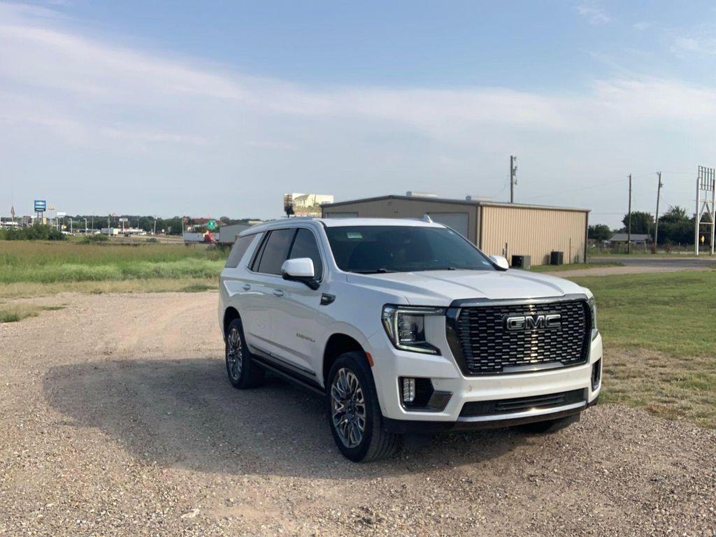 used 2023 GMC Yukon car, priced at $73,101
