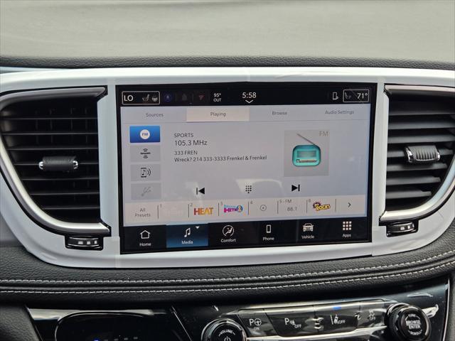 new 2025 Chrysler Pacifica Hybrid car, priced at $52,103