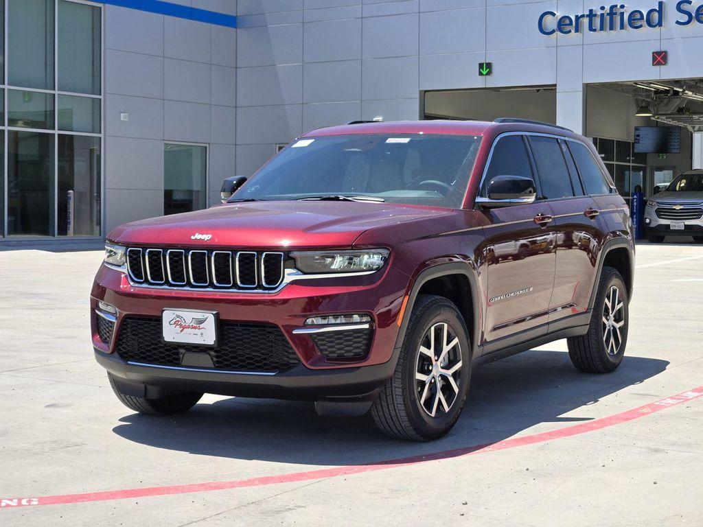 new 2025 Jeep Grand Cherokee car, priced at $40,426