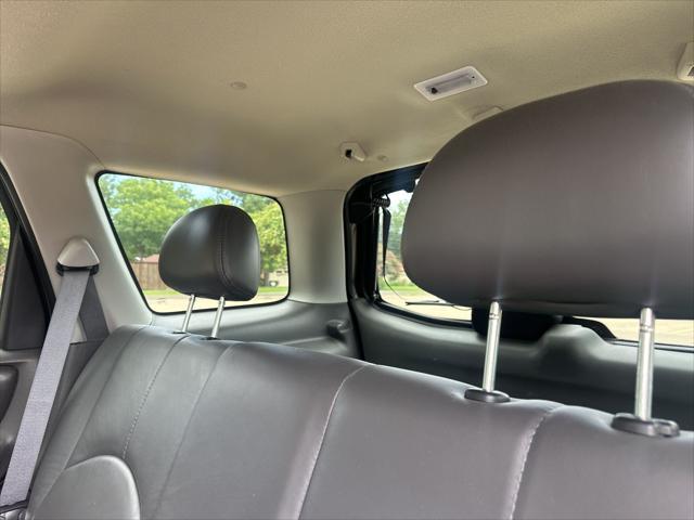 used 2004 Mazda Tribute car, priced at $7,777