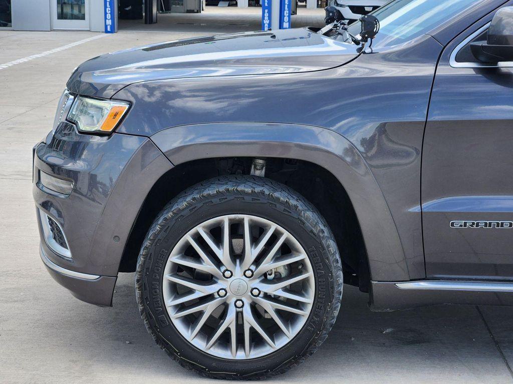used 2017 Jeep Grand Cherokee car, priced at $17,502