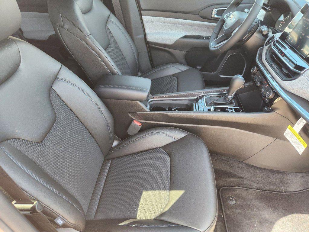 new 2025 Jeep Compass car, priced at $27,931