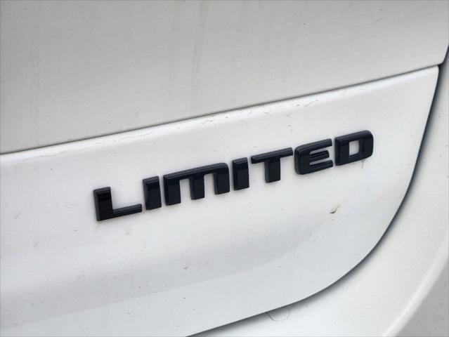 new 2025 Jeep Grand Cherokee L car, priced at $52,142