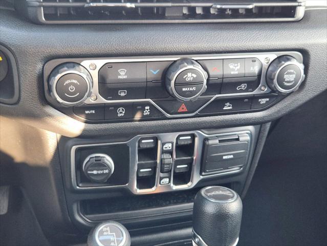 new 2025 Jeep Gladiator car, priced at $40,385
