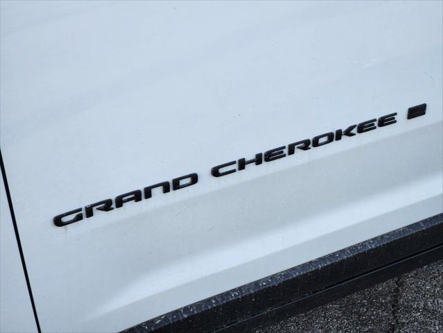 new 2025 Jeep Grand Cherokee car, priced at $37,895