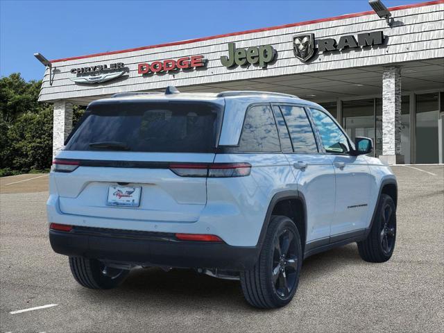 new 2025 Jeep Grand Cherokee car, priced at $37,895