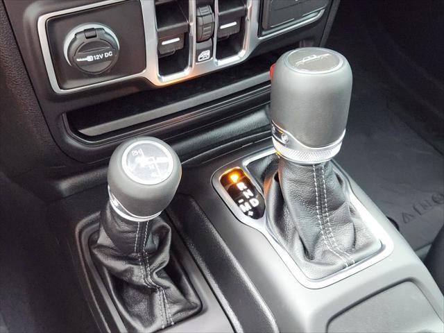 new 2025 Jeep Gladiator car, priced at $44,389