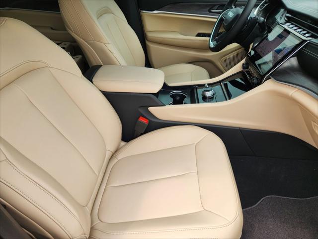 new 2025 Jeep Grand Cherokee L car, priced at $44,951