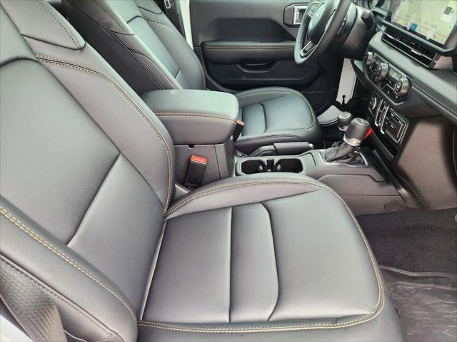 new 2025 Jeep Gladiator car, priced at $43,794