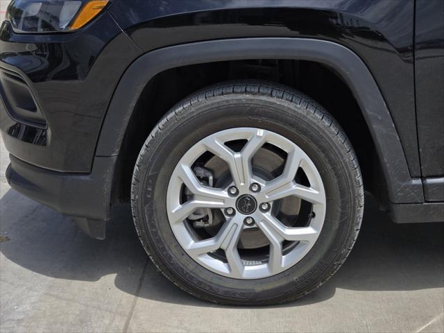 new 2025 Jeep Compass car, priced at $27,002