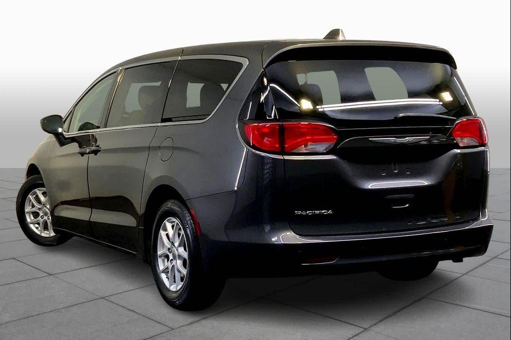 used 2017 Chrysler Pacifica car, priced at $12,987