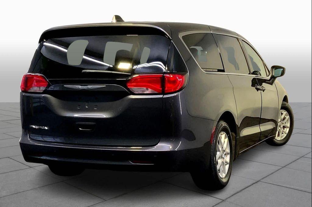 used 2017 Chrysler Pacifica car, priced at $12,987