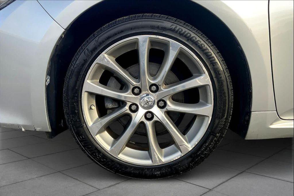 used 2015 Toyota Avalon car, priced at $14,711