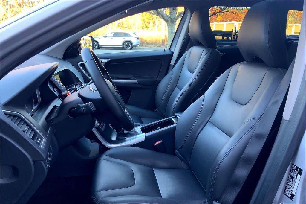 used 2016 Volvo XC60 car, priced at $13,987