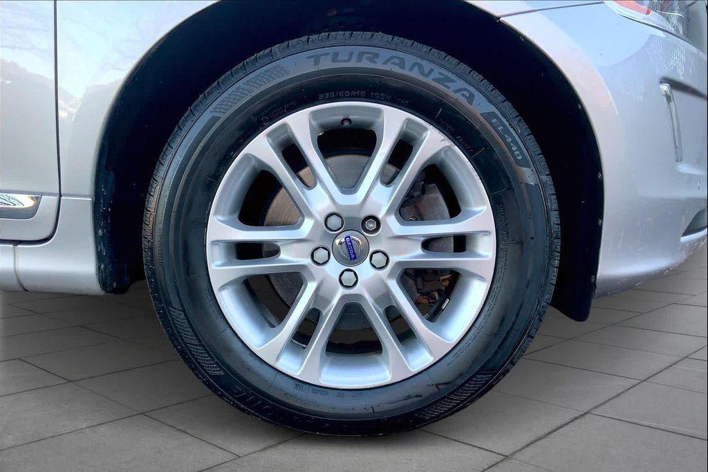 used 2016 Volvo XC60 car, priced at $13,987