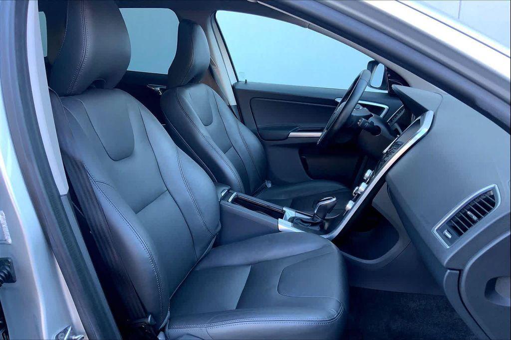 used 2016 Volvo XC60 car, priced at $13,987