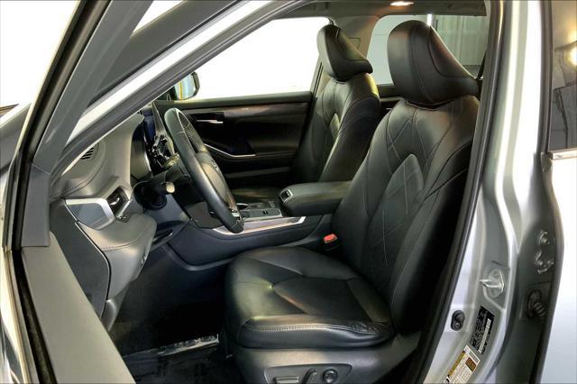 used 2020 Toyota Highlander Hybrid car, priced at $37,411