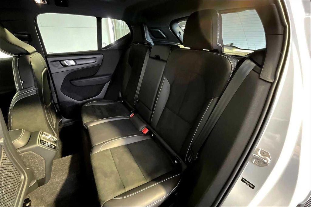 used 2021 Volvo XC40 car, priced at $27,987
