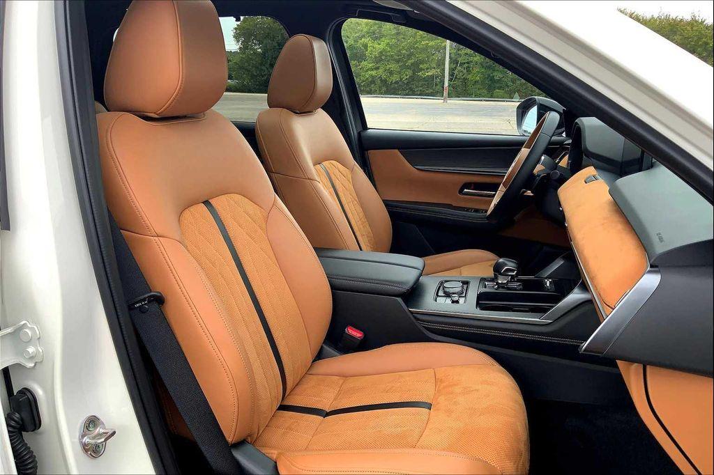 used 2025 Mazda CX-70 car, priced at $43,787