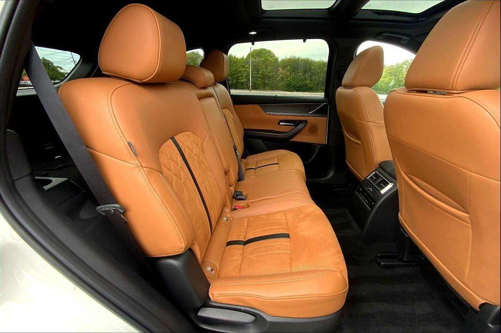 used 2025 Mazda CX-70 car, priced at $43,787