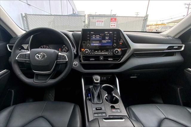 used 2022 Toyota Highlander car, priced at $36,411