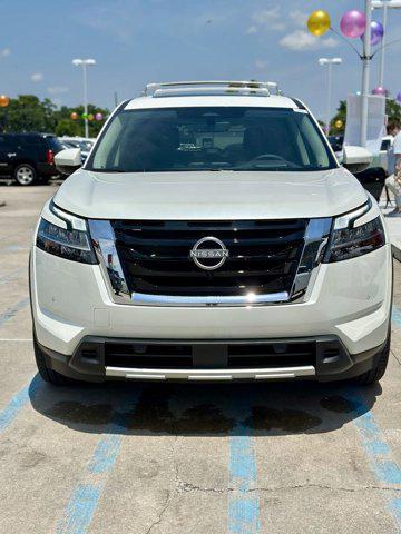 new 2024 Nissan Pathfinder car, priced at $48,489