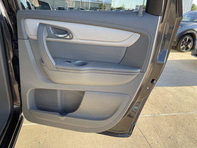 used 2015 Chevrolet Traverse car, priced at $9,337