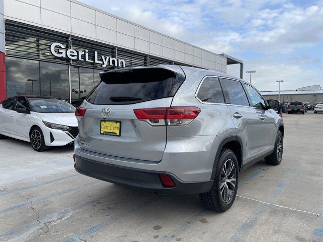 used 2019 Toyota Highlander car, priced at $25,999