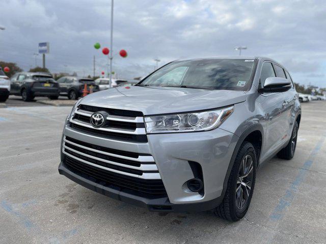 used 2019 Toyota Highlander car, priced at $25,999