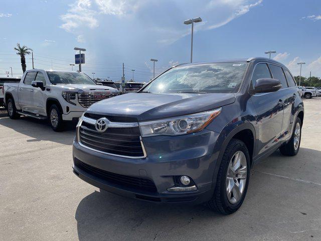 used 2014 Toyota Highlander car, priced at $18,660