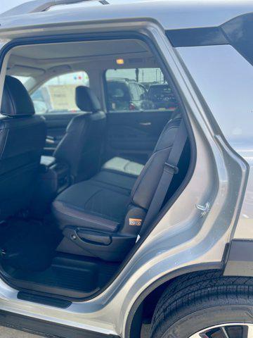 new 2025 Nissan Pathfinder car, priced at $48,232