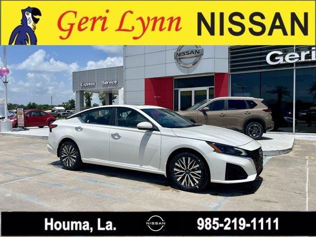 new 2024 Nissan Altima car, priced at $28,777