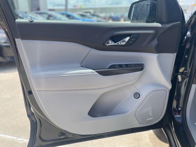 used 2023 GMC Acadia car, priced at $25,838