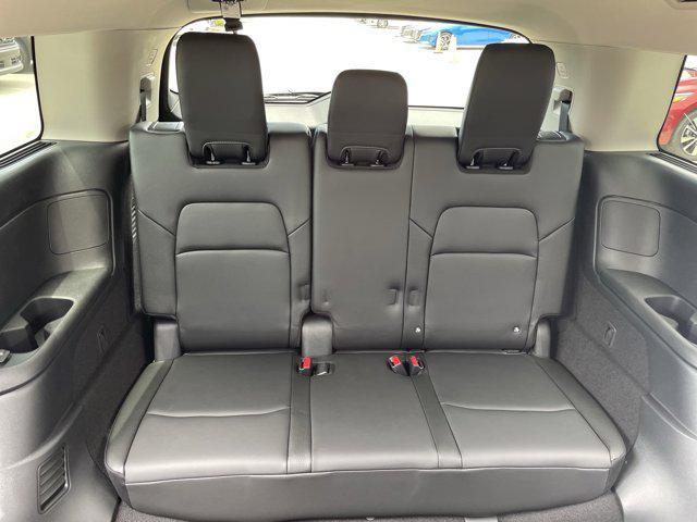 new 2025 Nissan Pathfinder car, priced at $41,000
