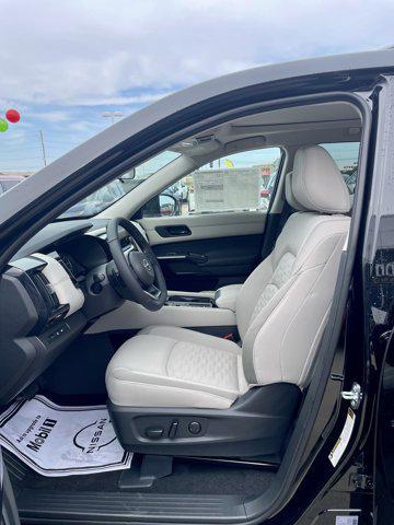 new 2025 Nissan Pathfinder car, priced at $39,714